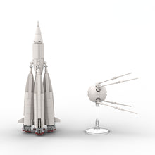 Load image into Gallery viewer, MOC Sputniked 1 of 1957 space rocket creative car bricks and S spacecraft bricks R-7 M1-1PS block toys children's gifts