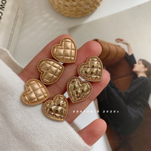 Load image into Gallery viewer, 5pcs/set Turtle Face Heart-Shaped Metal Buttons Alluvial Gold Bright Gold Heart-Shaped Hand Sewing Button Shirt Decorative Buttons