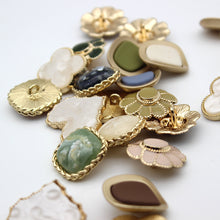 Load image into Gallery viewer, 5pcs/set Metal Button Rectangular Feel Button Point Oil Pearl Imitation Shell Coat Clip Clothing Decorative Button