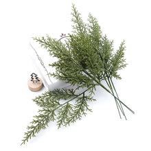 Load image into Gallery viewer, 5Pcs Green Leaves Fake Wedding Scrapbooking Christmas Decorative Flowers Wreaths Vases for Home Decor Artificial Plants