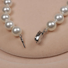 Load image into Gallery viewer, Shell Bead Necklace Perfect Circle Shell Pearls Necklace Gift