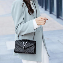 Load image into Gallery viewer, Black Luxury Handbags And Purse Women PU Leather Messenger Shoulder Bag Plaid Female Crossbody Bag Tassel Quilted