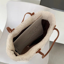 Load image into Gallery viewer, Fashionable Lambswool Plush Shoulder Bag Women Designer Faux Fur Large Capacity Handbags Woman Winter Fluffy Shopping Tote Purse