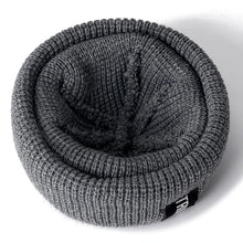 Load image into Gallery viewer, Daily SHORT Beanie Hat Unisex Sailor Style Winter Hat Men Women Ribbed Knitted Melon Cap True Letter Baggy Hat