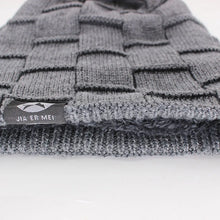 Load image into Gallery viewer, New Unisex Beanie Hat Knit Wool Warm Winter Hat Thick Soft Stretch Hat For Men And Women Fashion Outdoor Skullies Beanie
