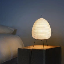 Load image into Gallery viewer, Japanse Rijstpapier Lantaarn Led Tafellamp Woonkamer Slaapkamer Bed Studie Hotel Homestay Art Creatieve Decor Statief Vloerlamp
