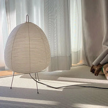 Load image into Gallery viewer, Japanse Rijstpapier Lantaarn Led Tafellamp Woonkamer Slaapkamer Bed Studie Hotel Homestay Art Creatieve Decor Statief Vloerlamp