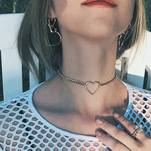 Load image into Gallery viewer, Kpop Vintage Harajuku Goth Metal Heart Neck Chains Choker Grunge Necklaces For Women Egirl Cosplay Aesthetic Accessories Jewelry