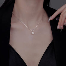 Load image into Gallery viewer, S925 Sterling Silver Natural Freshwater Pearl Pendant Necklace Ladies Clavicle Chain