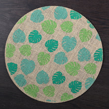 Load image into Gallery viewer, Round simple style natural color, evening placemat table mat coaster Japanese style, environmentally friendly fringed jute placemat
