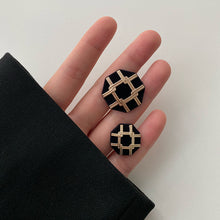 Load image into Gallery viewer, 5pcs/Set Retro Style Button Fluff Button DIY Sweater Decorative Buckle