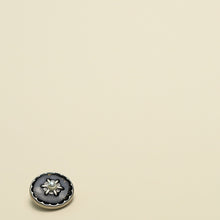 Load image into Gallery viewer, 5pcs/Set Retro Antique Style Metal Buttons Antique Silver Double-Sided Clothing Ingredients Buttons