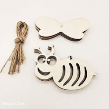 Load image into Gallery viewer, Wooden Bee Decorations Creative Hollow Bee Crafts Pendant Ornament