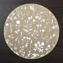 Load image into Gallery viewer, Round simple style natural color, evening placemat table mat coaster Japanese style, environmentally friendly fringed jute placemat