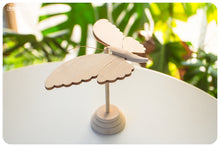 Load image into Gallery viewer, Retro Bamboo and Wood Products Balance Butterfly Ornament Home Decoration Desktop Living Room Decoration