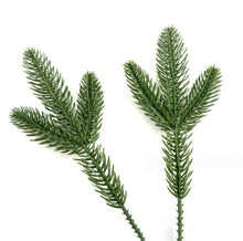 Load image into Gallery viewer, 20pcs Popular Christmas Pine Needle Branch 3-Pronged Three-Dimensional Pine Branch Simulated Green Plant Christmas Tree DIY Decoration