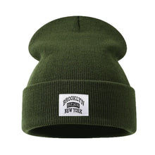 Load image into Gallery viewer, Unisex Letter Labal Beanies for Men Women Fashion Knitted Winter Hat Solid Hip-hop Skullies Hat Bonnet