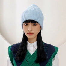Load image into Gallery viewer, Men's and women's cold hats, winter hats, women's windproof pullover knitted hats, versatile and warm woolen hats