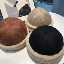 Load image into Gallery viewer, 1pc Mens Brimless Hat Winter Flannel Warm Rolled Cuff Docker Cap Fleece Harbour Beanie Hats Plush Landlord Hat for Cold Weather