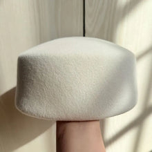 Load image into Gallery viewer, Retro Flight Attendant Ball Hat Women's 100% Wool Felt Beret Party Charming Hat Wedding Cocktail Party Medicine Box Hat