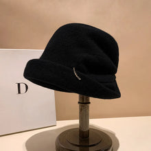 Load image into Gallery viewer, Women's Chain Decor Wool Slouchy Hat Autumn Winter Casual Warm Fisherman Cap Face Slimming Cold Weather Fashion Beanie Soft