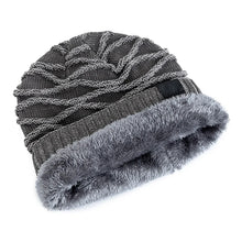 Load image into Gallery viewer, Unisex Slouchy Winter Hats Men Women Warm Beanie Cap Casual Five-Pointed Star Decor Winter Knitted Hats