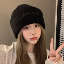 Load image into Gallery viewer, High Quality Multi Colors Knitted Beanies Solid Cute Woman/Men Female Beanie Caps Winter Autumn Hats Outdoor