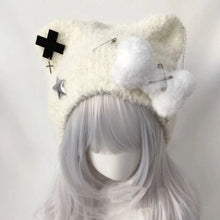 Load image into Gallery viewer, Niche Korean Style Short Knitted Hat Bear Crossbones Star Pattern Star Original Cap Subculture Bear Hat Men Women