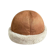 Load image into Gallery viewer, Cozy Versatile Winter Landlord Hats Retro Warm Melon Hat Thick Felt Hat Unisex
