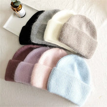 Load image into Gallery viewer, Men's and women's cold hats, winter hats, women's windproof pullover knitted hats, versatile and warm woolen hats