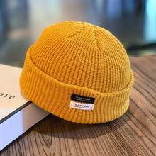 Load image into Gallery viewer, Men's Skull Cap Urban Street Fashion Knit Beanie Winter Warm Yuppie Style