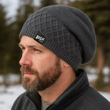 Load image into Gallery viewer, Simple Solid Color Pullover Cap Fleece Lined Unisex Skull Cap Keep Warm Knitted Hats Winter