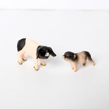 Load image into Gallery viewer, Simulated wild boar Pig Model Farm Animal Pig Family Set Figurines Action Figure Educational Toys for kids Home Decor