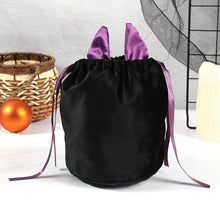 Load image into Gallery viewer, 10/20Pcs Halloween Candy Bags Velvet Pumpkin Bat Antlers Trick or Treat Gift with String Christmas Packing Bags for Party Decor