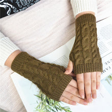 Load image into Gallery viewer, Korean Winter Women's Wool Half Finger Gloves Twist Knitted Warm Couple Riding