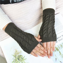 Load image into Gallery viewer, Korean Winter Women's Wool Half Finger Gloves Twist Knitted Warm Couple Riding