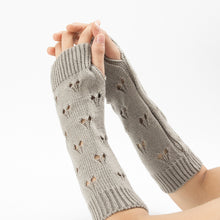 Load image into Gallery viewer, Jacquard Heart Knitted Wool Keep Warm Arm Sleeve Men's and Women's Mid-Length Ski Fingerless Gloves
