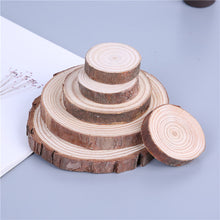 Load image into Gallery viewer, Christmas New Natural Pine round Wood Piece Bark Original Wood Piece Home Background Wall Photography Material