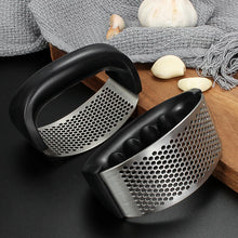 Load image into Gallery viewer, 1pc Manual Garlic Press Rocker Stainless Steel Garlic Crusher Garlic Mincer Presses Ginger Press Squeezer Kitchen Gadgets