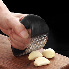 Load image into Gallery viewer, 1pc Manual Garlic Press Rocker Stainless Steel Garlic Crusher Garlic Mincer Presses Ginger Press Squeezer Kitchen Gadgets