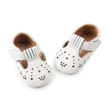 Load image into Gallery viewer, New Collection Baby Girls First Step Shoes Baby Moccasins Soft Bottom Antiskid Toddler Baby Shoes Girls Shoes
