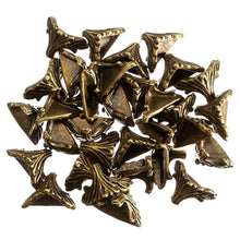 Load image into Gallery viewer, 30PCs Box Corner Foot Protector Desk Box Edge Antique Bronze Pattern Carved 19mm x 11mm