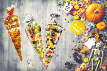 Load image into Gallery viewer, 50Pcs Halloween Cone Bag Pumpkin Bat Spider Triangle-shape Candy Bags Halloween Gift Favors Package Treat Or Trick Candy Pocket