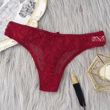 Load image into Gallery viewer, Women Fashion Lace Maple Leaf Printed Panties Ultra-thin Seamless Low-waist Briefs Beauty Hip Pants Underwear