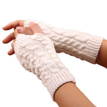 Load image into Gallery viewer, Korean Winter Women's Wool Half Finger Gloves Twist Knitted Warm Couple Riding