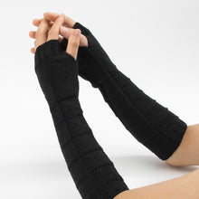 Load image into Gallery viewer, Men's and Women's Knitted Warm Fingerless Gloves Bougainvillea Spectabilis Mid-Length Gloves