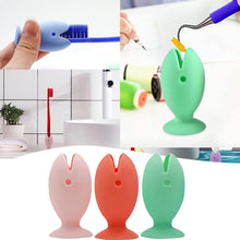 Load image into Gallery viewer, JAMES6 Suctioned Vinyl Weeding Scrap Collector Toothbrush Head Covers Makeup Brush Hold