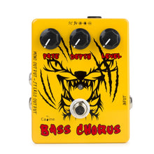 Load image into Gallery viewer, Caline CP-83 The Pumpkin Carver Bass Chorus Effect Pedal