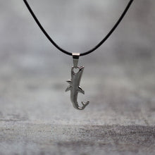 Load image into Gallery viewer, Manta Ray Necklace Ocean Animals Pendant Necklace Adjustable Handmade Bohemia Wax Rope Choker Men Women Beach Jewelry Gift Joyas