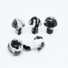 Load image into Gallery viewer, 5PCs Natural Crystal Agate Mushroom 2cm Mini Small Mushroom Crystal Crafts Micro Landscape Ornaments Decorations
